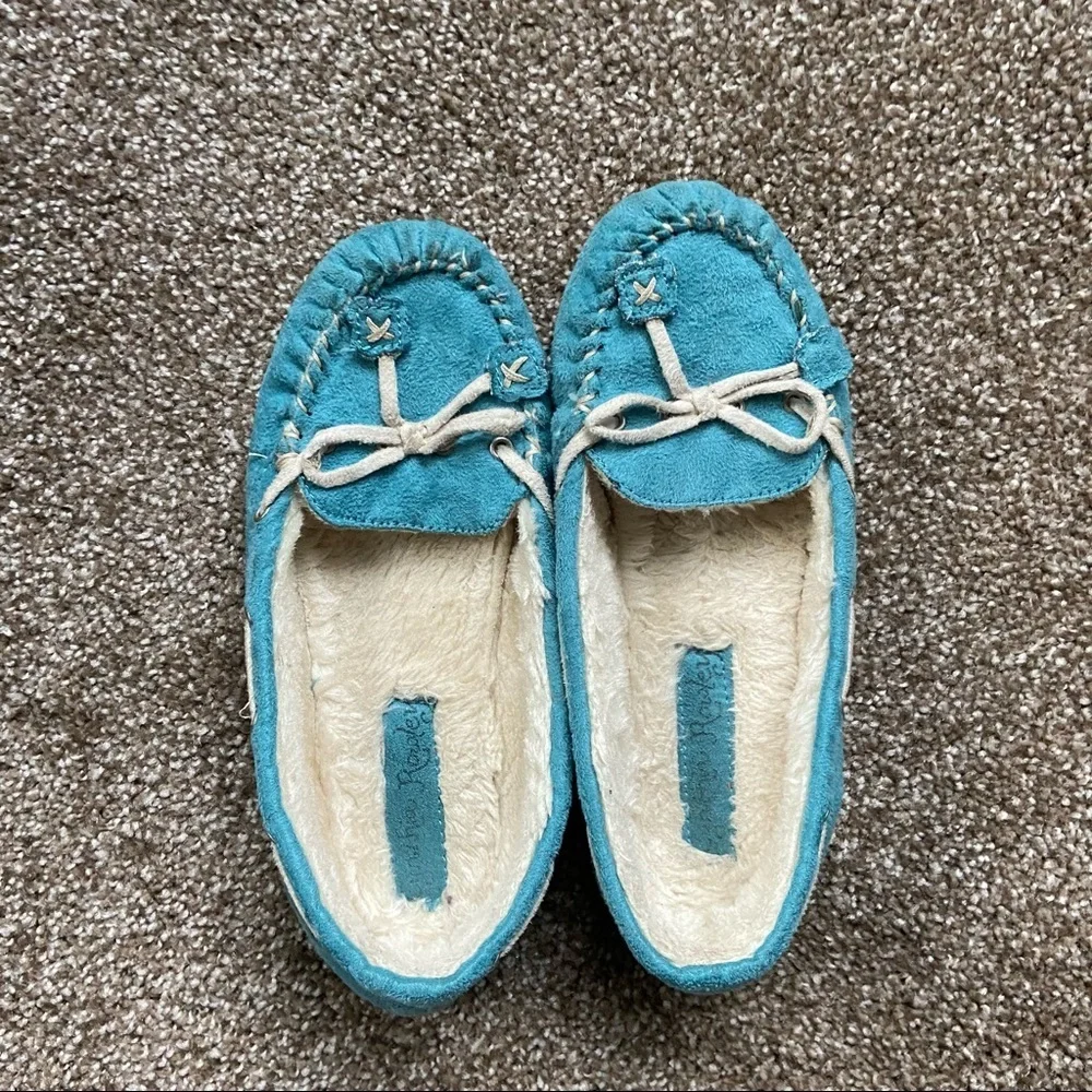 Girls moccasins